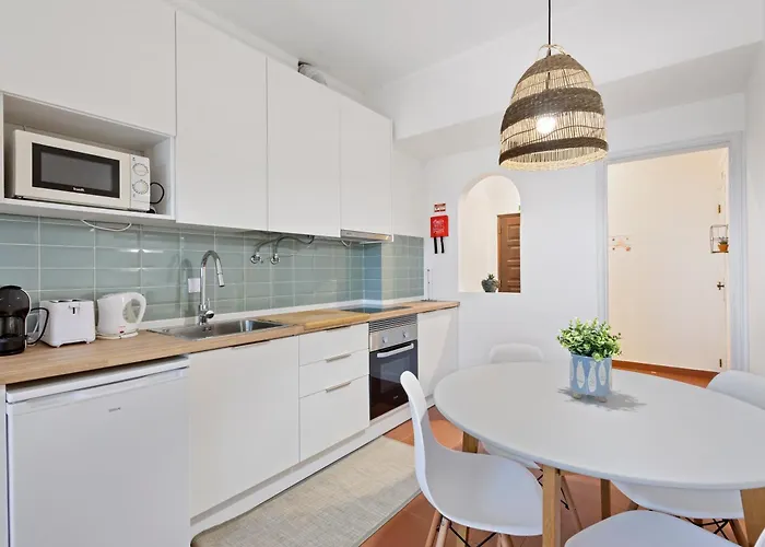 72 - Almar House アパート ペニシェ